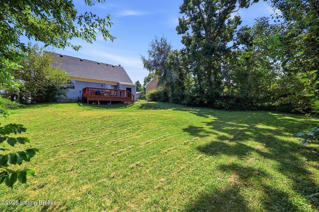 1604 Acosta Ct, La Grange, KY 40031