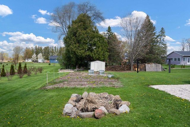 404 N SWIFT STREET, Glenbeulah, WI 53023