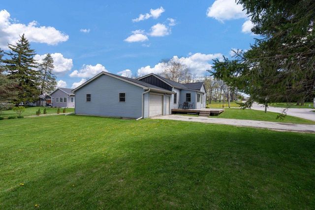 404 N SWIFT STREET, Glenbeulah, WI 53023
