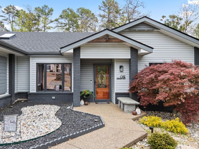 1 Herradura Trce, Hot Springs Village, AR 71909