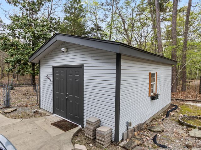 1 Herradura Trce, Hot Springs Village, AR 71909