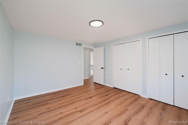 1083 N Livernois Road, Rochester Hills, MI 48306