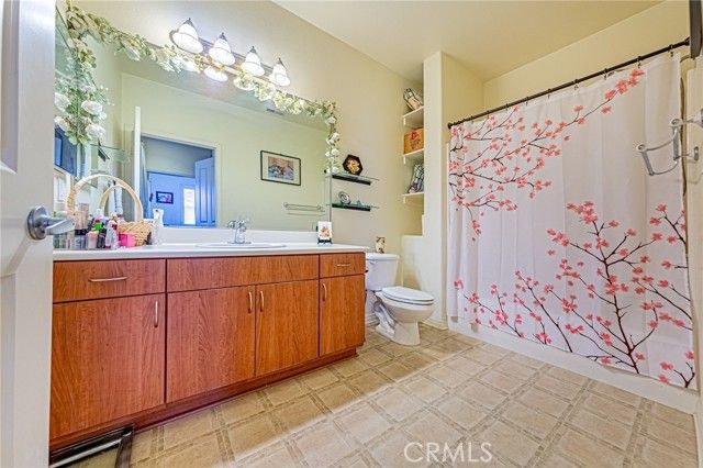 735 Francesca 202, Walnut, CA 91789