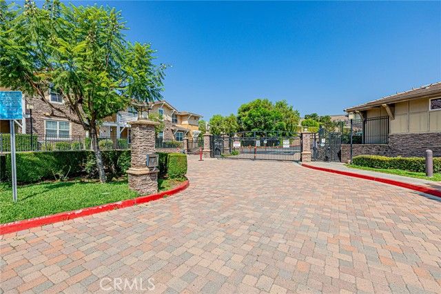 735 Francesca 202, Walnut, CA 91789