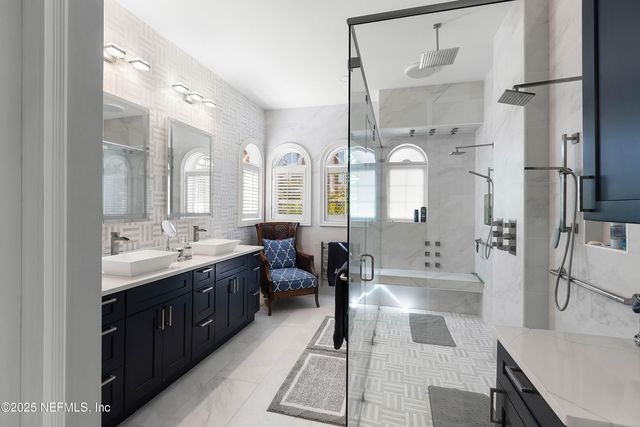 192 TWELVE OAKS Lane, Ponte Vedra Beach, FL 32082