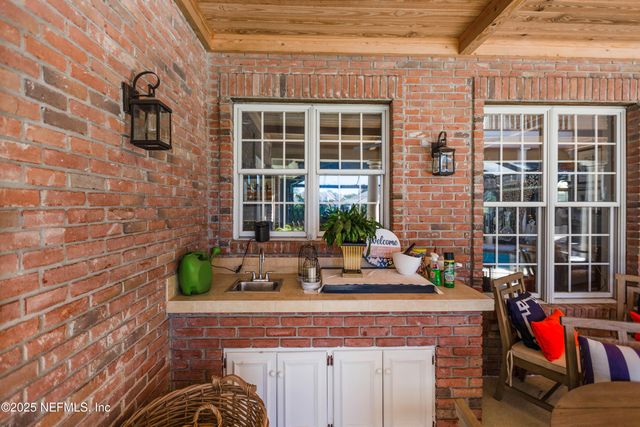 192 TWELVE OAKS Lane, Ponte Vedra Beach, FL 32082