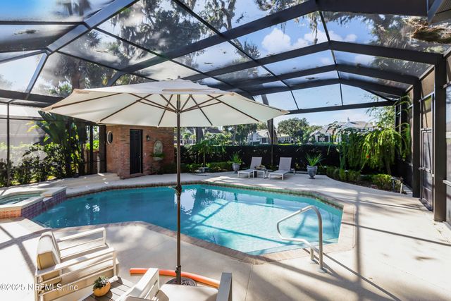 192 TWELVE OAKS Lane, Ponte Vedra Beach, FL 32082