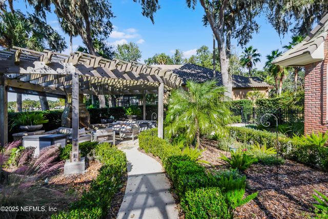 192 TWELVE OAKS Lane, Ponte Vedra Beach, FL 32082