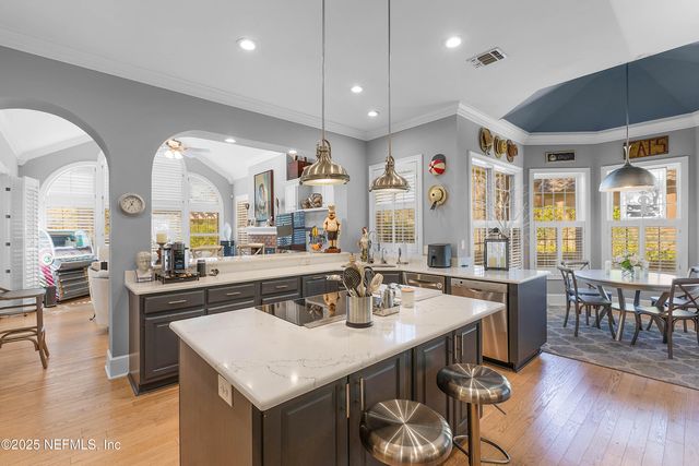 192 TWELVE OAKS Lane, Ponte Vedra Beach, FL 32082