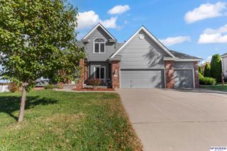 1126 Joy Circle, Papillion, NE 68046