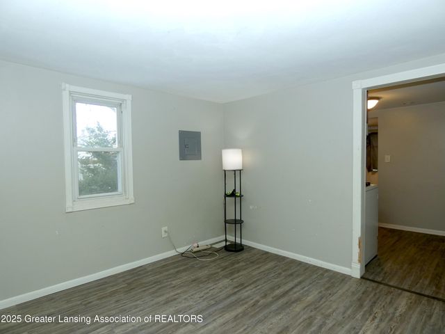 4445 North Street, Holt, MI 48842