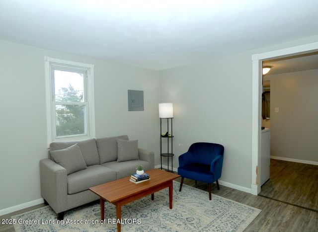 4445 North Street, Holt, MI 48842