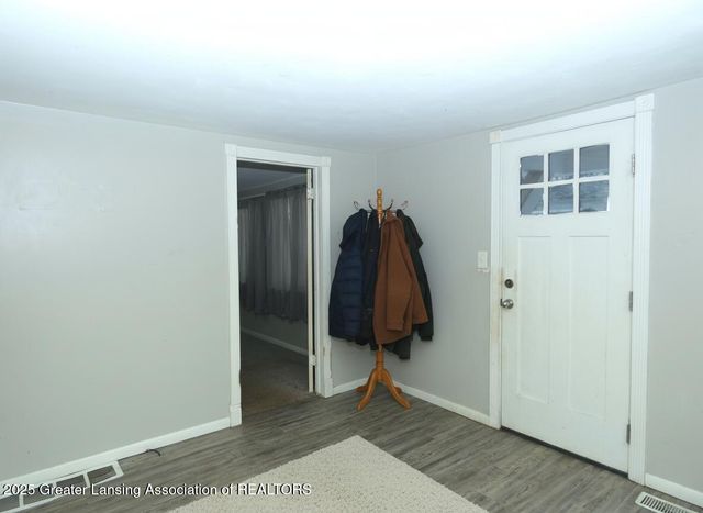 4445 North Street, Holt, MI 48842