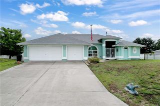469 NE 1st PL, Cape Coral, FL 33909