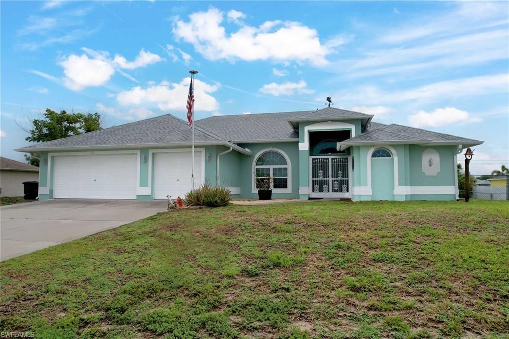 469 NE 1st PL, CAPE CORAL, FL 33909 — photo 3