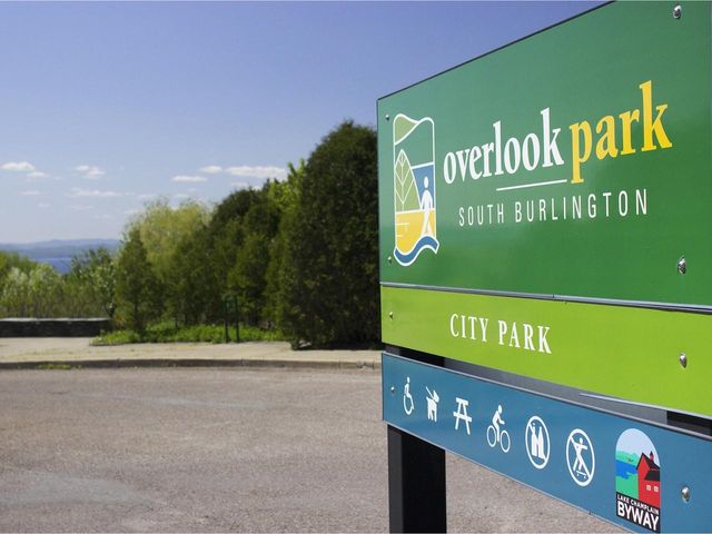 B10 Stonehedge Drive, South Burlington, VT 05403