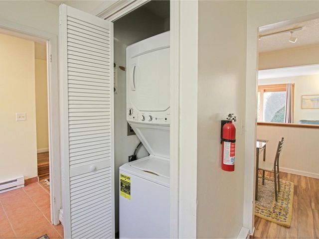 B10 Stonehedge Drive, South Burlington, VT 05403