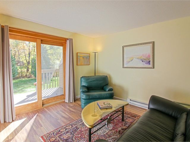 B10 Stonehedge Drive, South Burlington, VT 05403