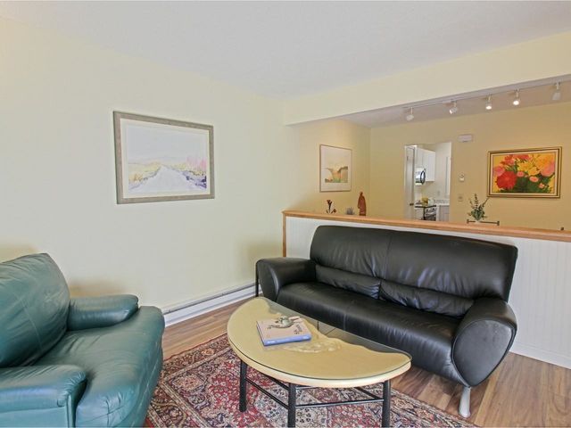 B10 Stonehedge Drive, South Burlington, VT 05403