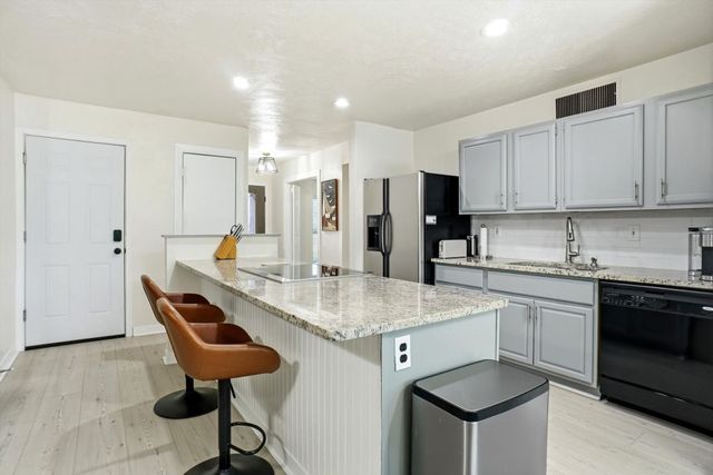 2358 Honeycomb Court, Fort Worth, TX 76131