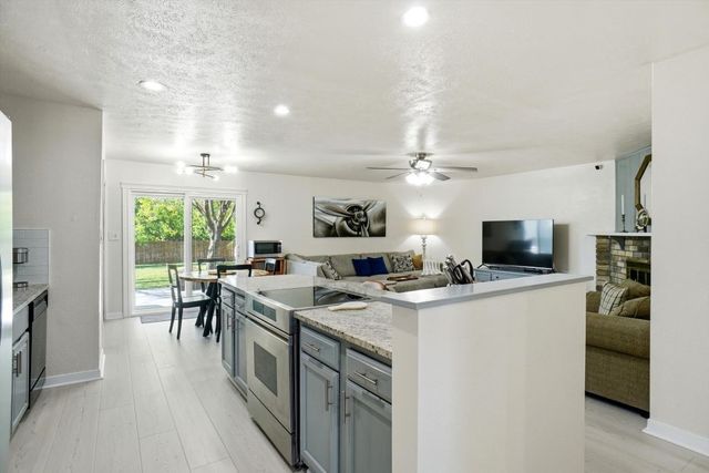 2358 Honeycomb Court, Fort Worth, TX 76131