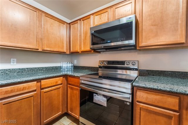 2120 Sealion Drive 207, Las Vegas, NV 89128