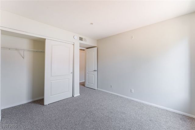 2120 Sealion Drive 207, Las Vegas, NV 89128