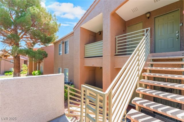 2120 Sealion Drive 207, Las Vegas, NV 89128