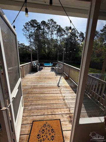 2746 Terry Cove Dr, Milton, FL 32583