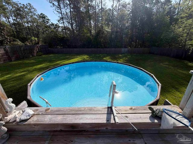 2746 Terry Cove Dr, Milton, FL 32583