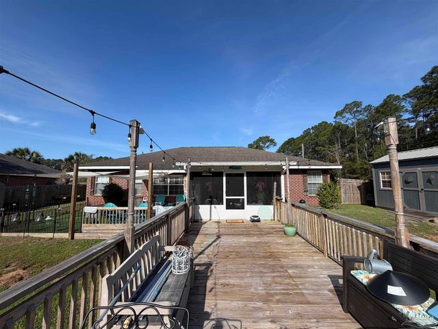 2746 Terry Cove Dr, Milton, FL 32583