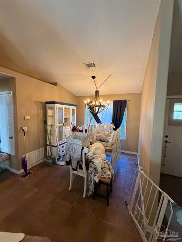 2746 Terry Cove Dr, Milton, FL 32583