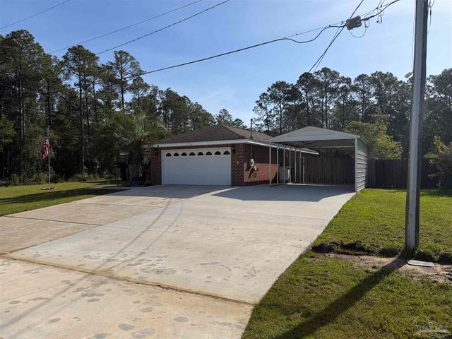 2746 Terry Cove Dr, Milton, FL 32583