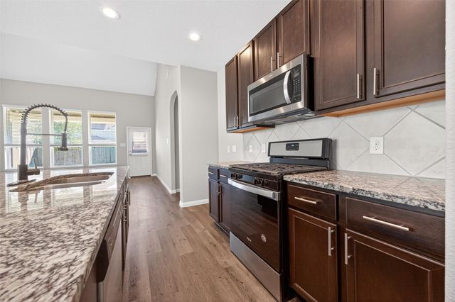 3548 Cannon Drive, Conroe, TX 77301