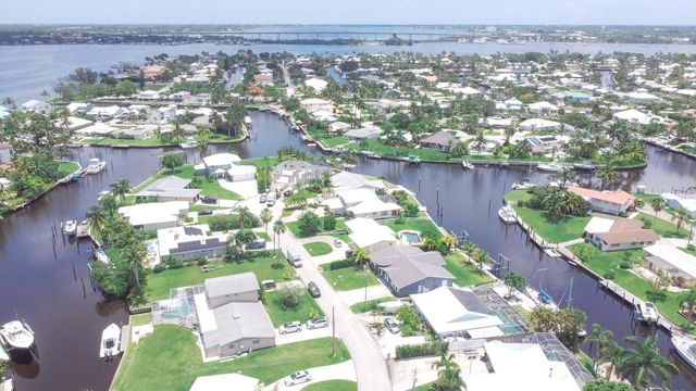 1694 SW Boatswain Place, Palm City, FL 34990