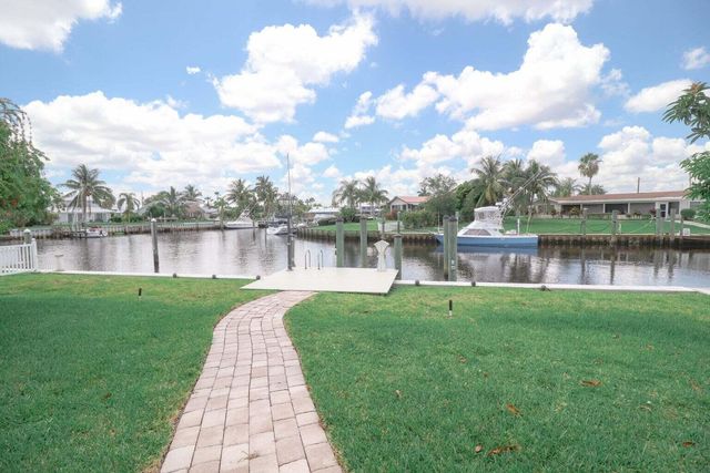 1694 SW Boatswain Place, Palm City, FL 34990