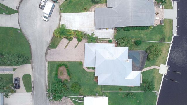 1694 SW Boatswain Place, Palm City, FL 34990