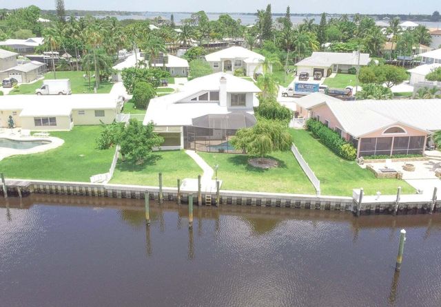 1694 SW Boatswain Place, Palm City, FL 34990