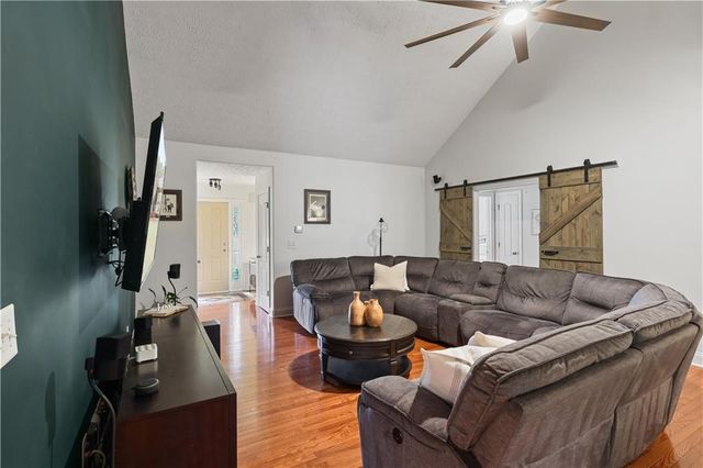 337 Mckibben Drive, Locust Grove, GA 30248