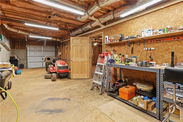 337 Mckibben Drive, Locust Grove, GA 30248