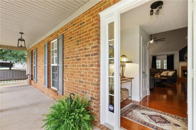 337 Mckibben Drive, Locust Grove, GA 30248
