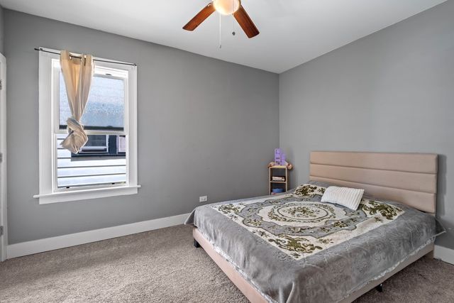 10724 S Prairie Avenue, Chicago, IL 60628