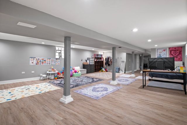 10724 S Prairie Avenue, Chicago, IL 60628