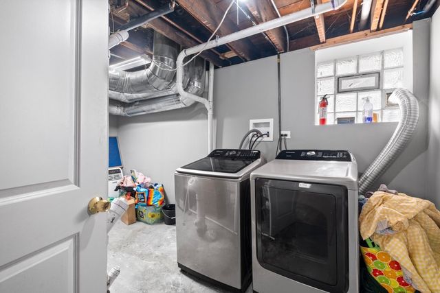 10724 S Prairie Avenue, Chicago, IL 60628