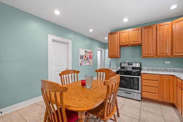 10724 S Prairie Avenue, Chicago, IL 60628