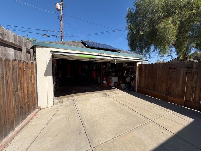 1711 Roselawn Ave, Stockton, CA 95204