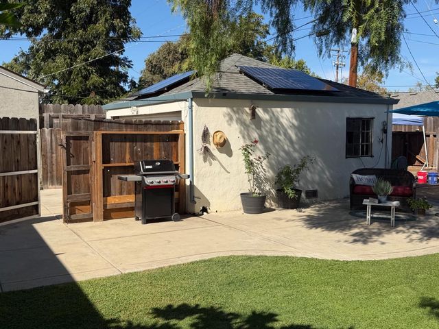 1711 Roselawn Ave, Stockton, CA 95204