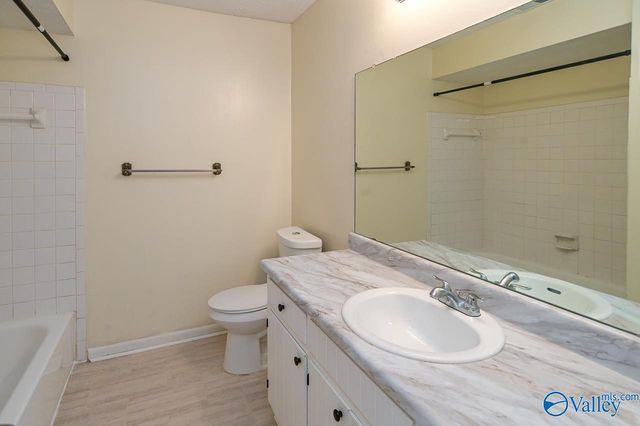 2225 Golf Road #409, Huntsville, AL 35802
