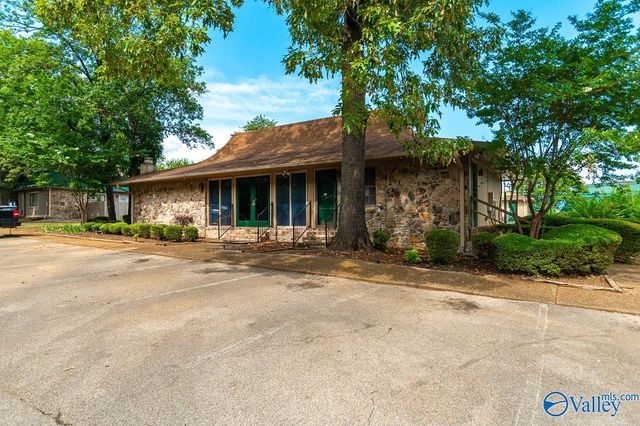 2225 Golf Road #409, Huntsville, AL 35802