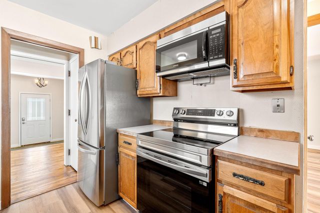 323 Murray Street, Owatonna, MN 55060